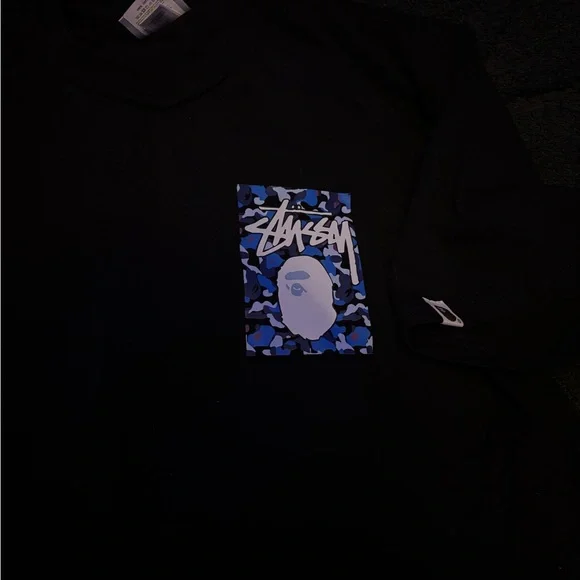 Stussy Black and Blue Graphic Tee - Picture 2 of 3